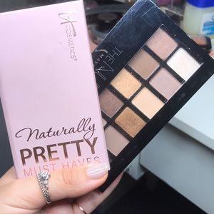 Eyeshadow palette combo